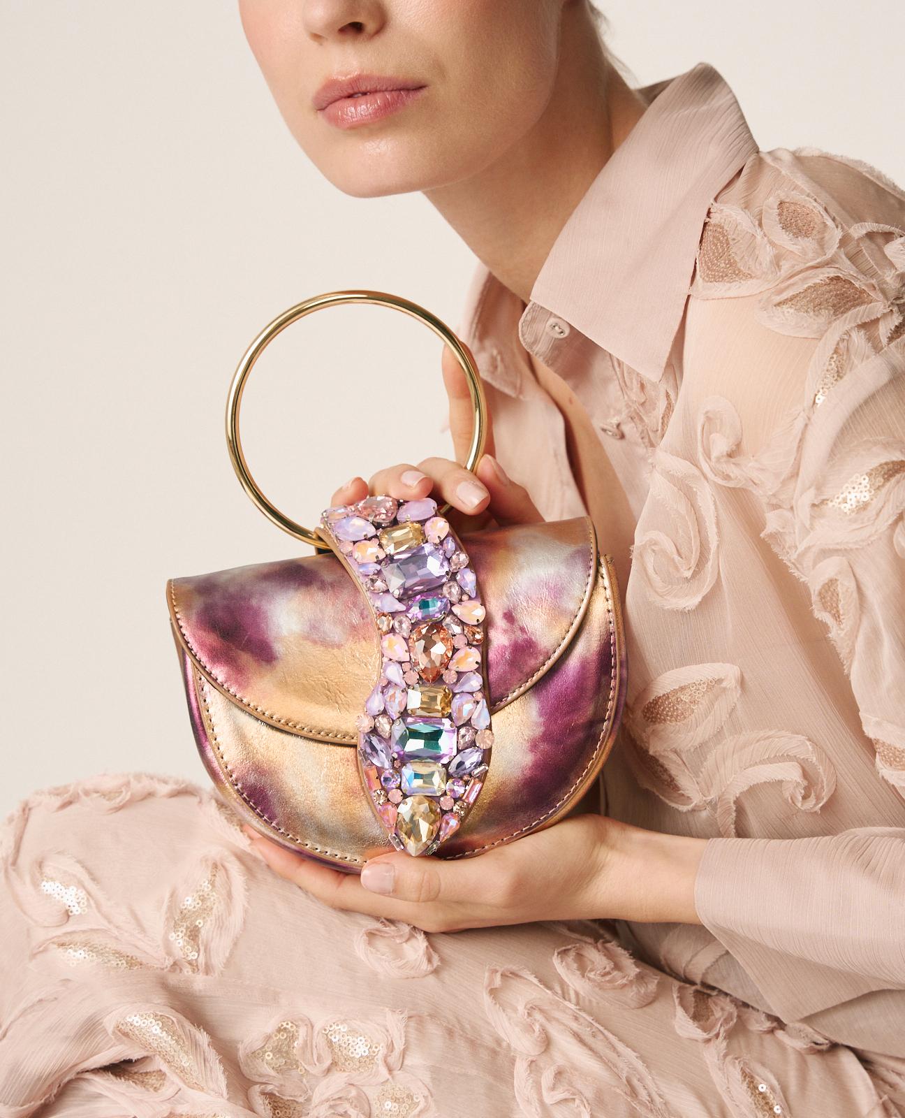 alma-en-pena-half-moon-schultertasche-snake-lila-leder image 4