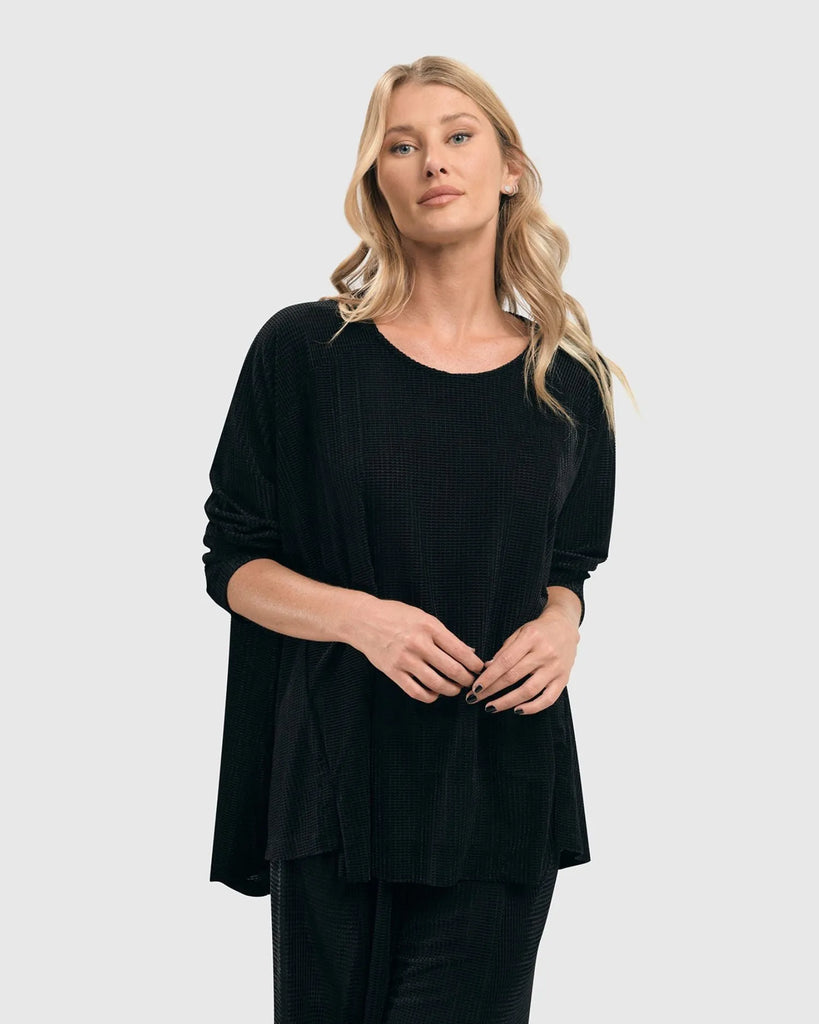 alembika-liv-draped-trapeze-top-black-grid-a-linien-bluse image 1
