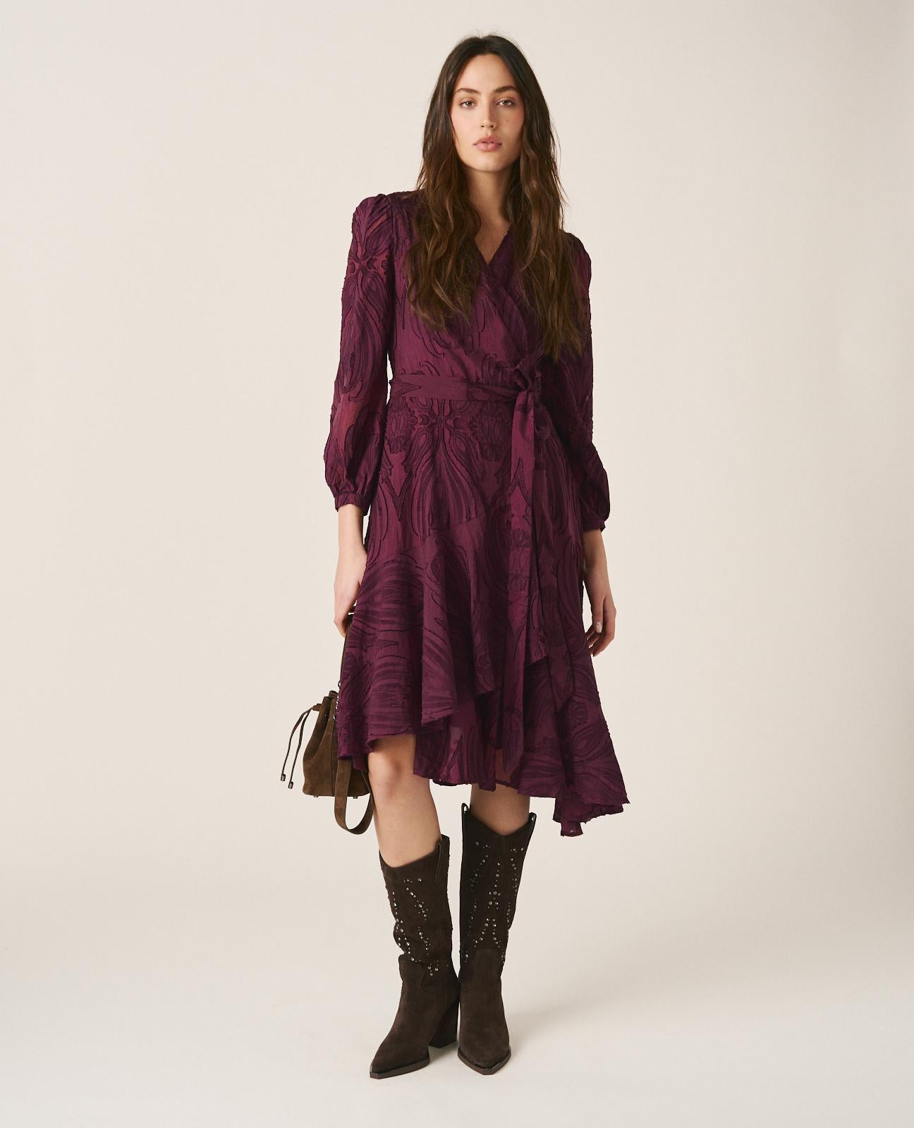 alma-en-pena-jacquard-dress-jacquard-kleid-midi-langarm-violett image 5