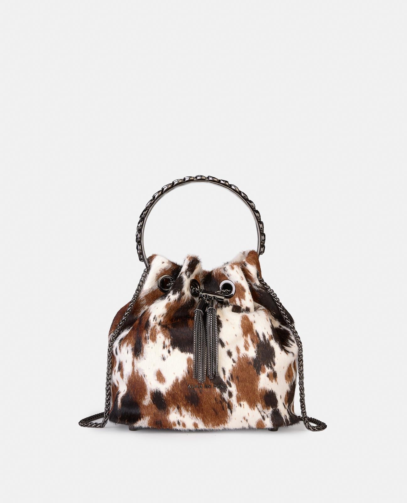 alma-en-pena-bowler-bag-aus-leder-mit-anh-nger-multicolor-kette-schulterriemen image 1
