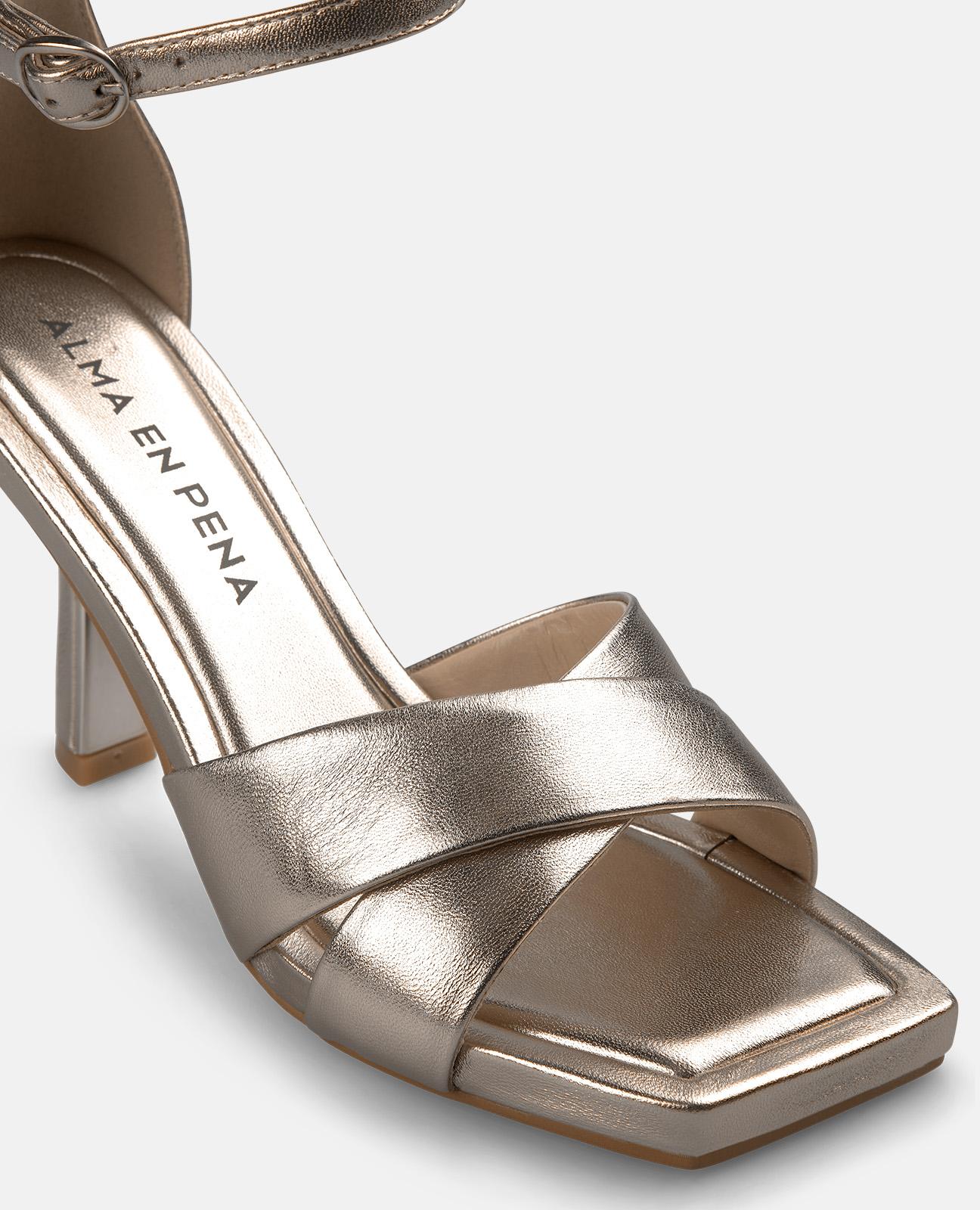 alma-en-pena-cross-strap-heel-sandal-bronze-riemchen-sandaletten-9-cm-absatz image 4