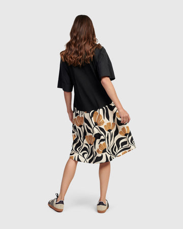 alembika-clementine-t-shirt-kleid-tulips image 5