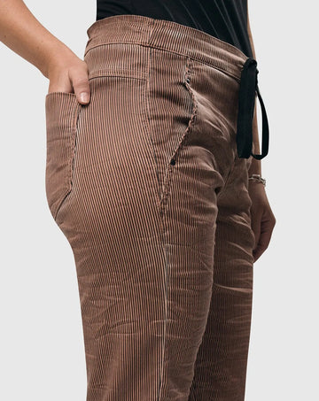 alembika-pinstripe-iconic-stretch-jeans-coral-relaxed-taper image 2