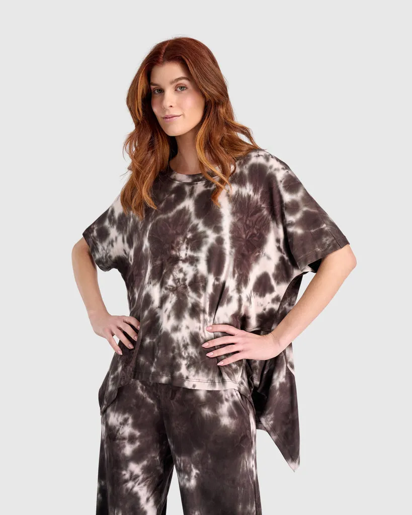 alembika-latte-flounce-t-shirt-braun-pink-tie-dye image 1