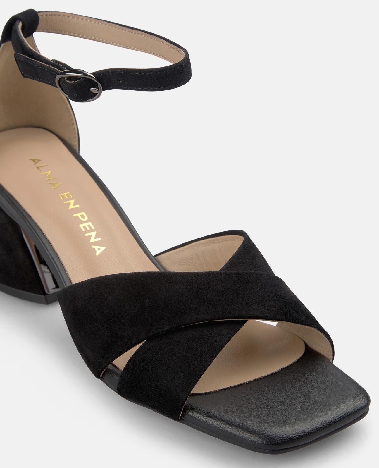 alma-en-pena-riemen-sandalette-absatz-sandale-5-5-cm-in-schwarz image 4