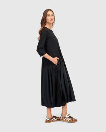 alembika-tekbika-phoebe-crew-cocoon-dress-black-midikleid image 6