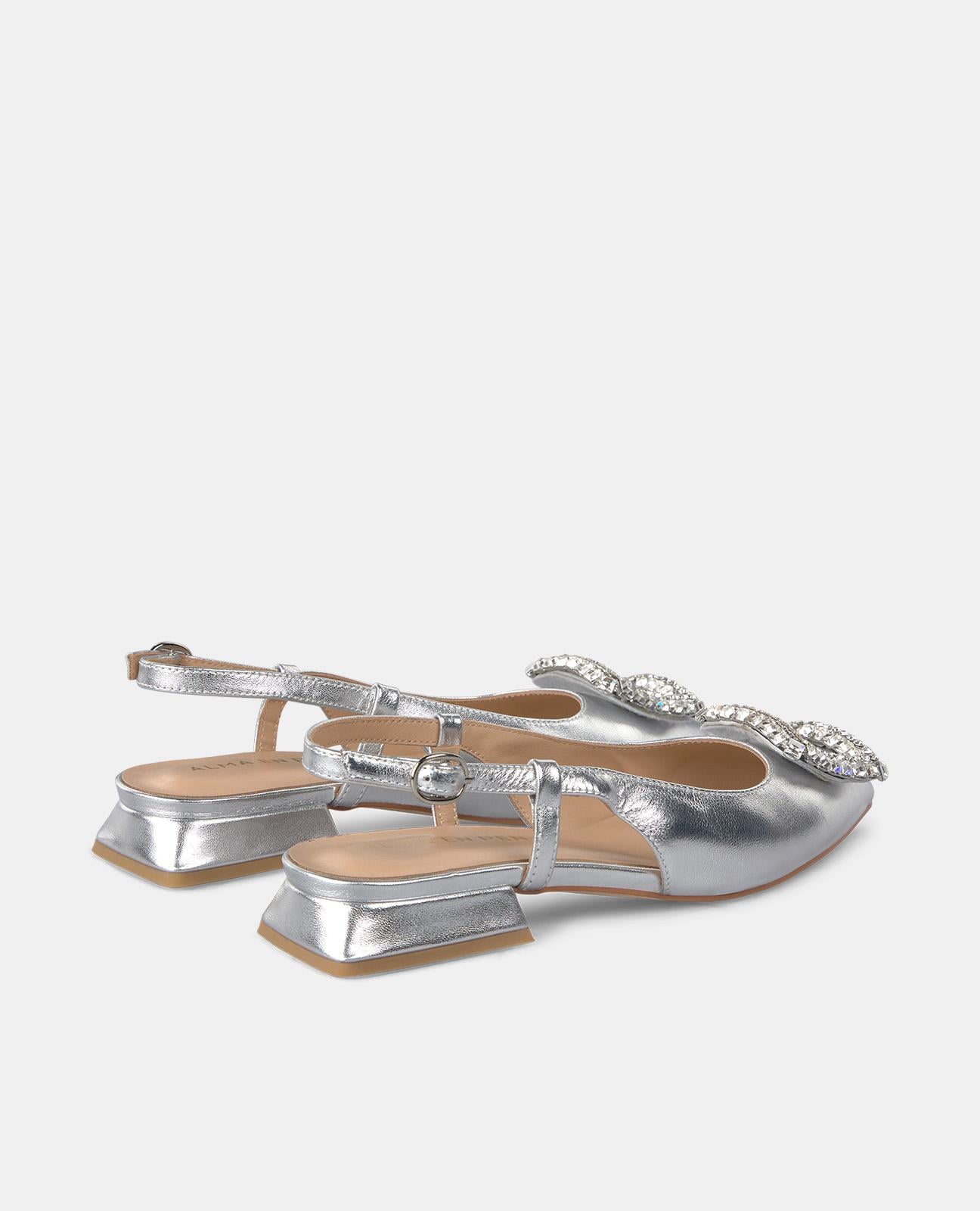 alma-en-pena-flat-brogue-schuh-mit-strass-spange-silber image 3