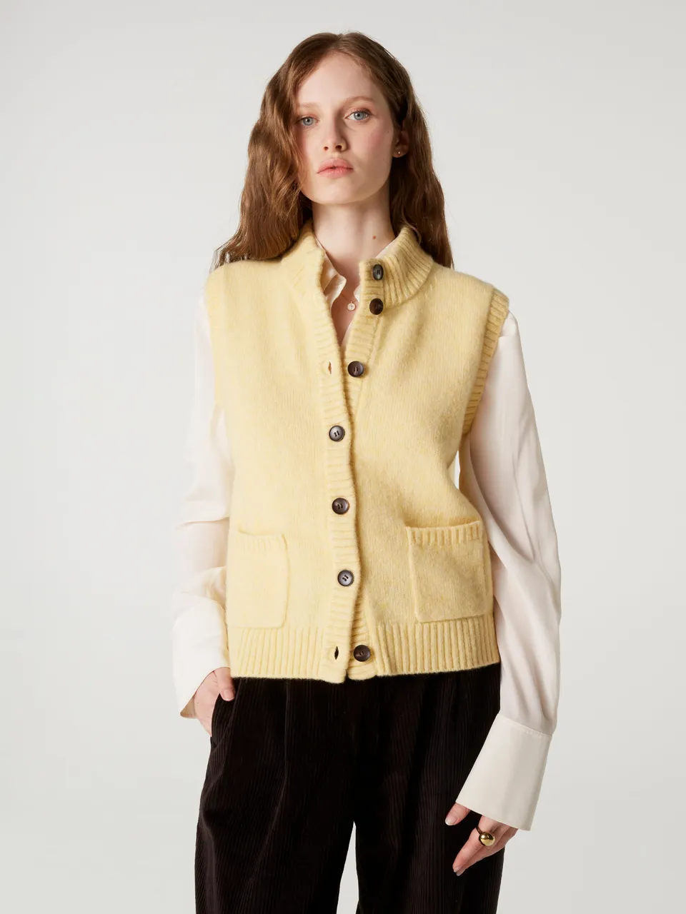 absolut-alanis-weste-aus-wolle-und-baumwolle-light-yellow image 1