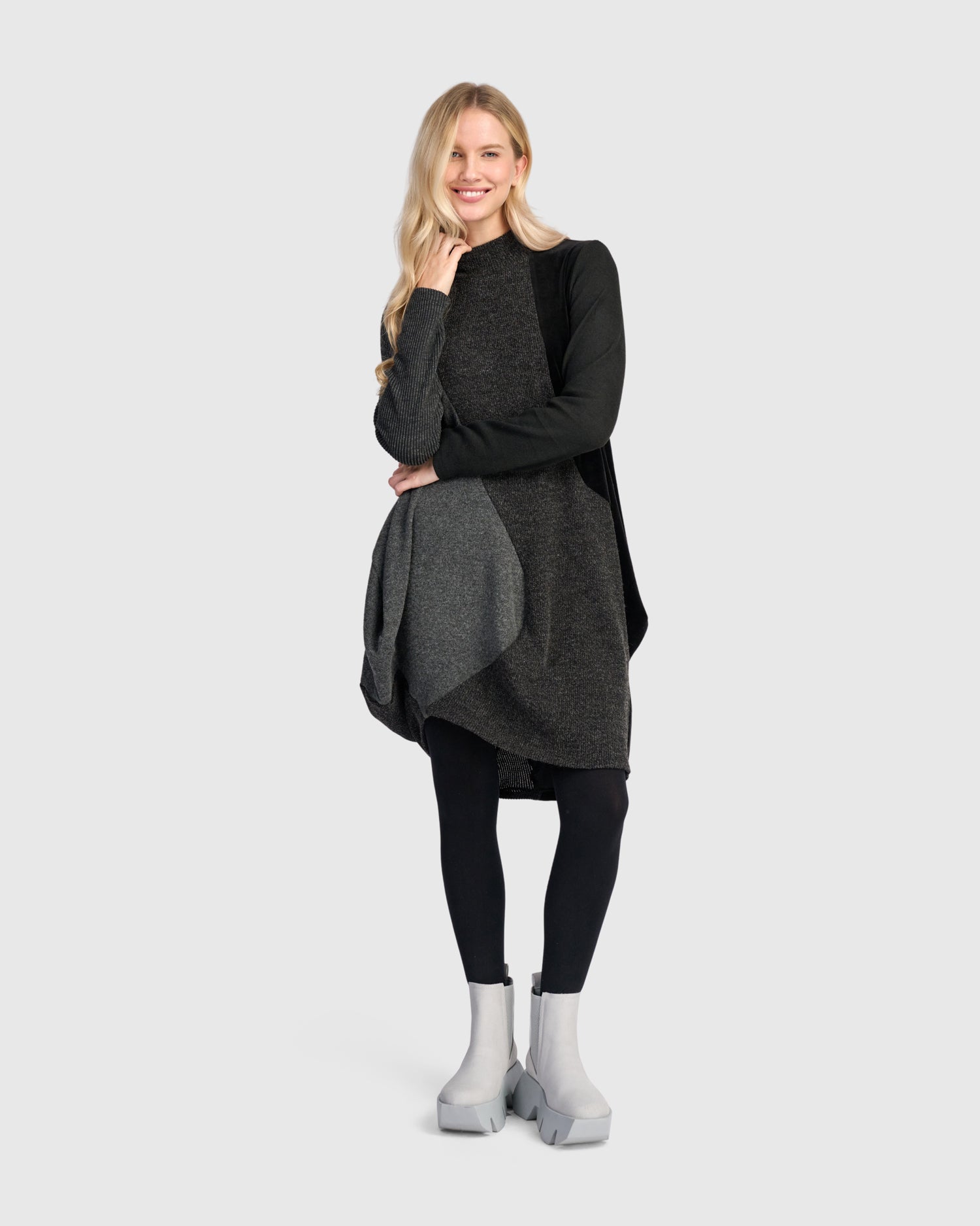 alembika-urban-myr-kleid-carbon-a-linie image 6
