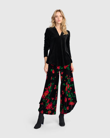 alembika-everyday-velvet-v-neck-top-black image 6