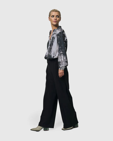 alembika-digi-v-neck-pullover-top-marble image 6