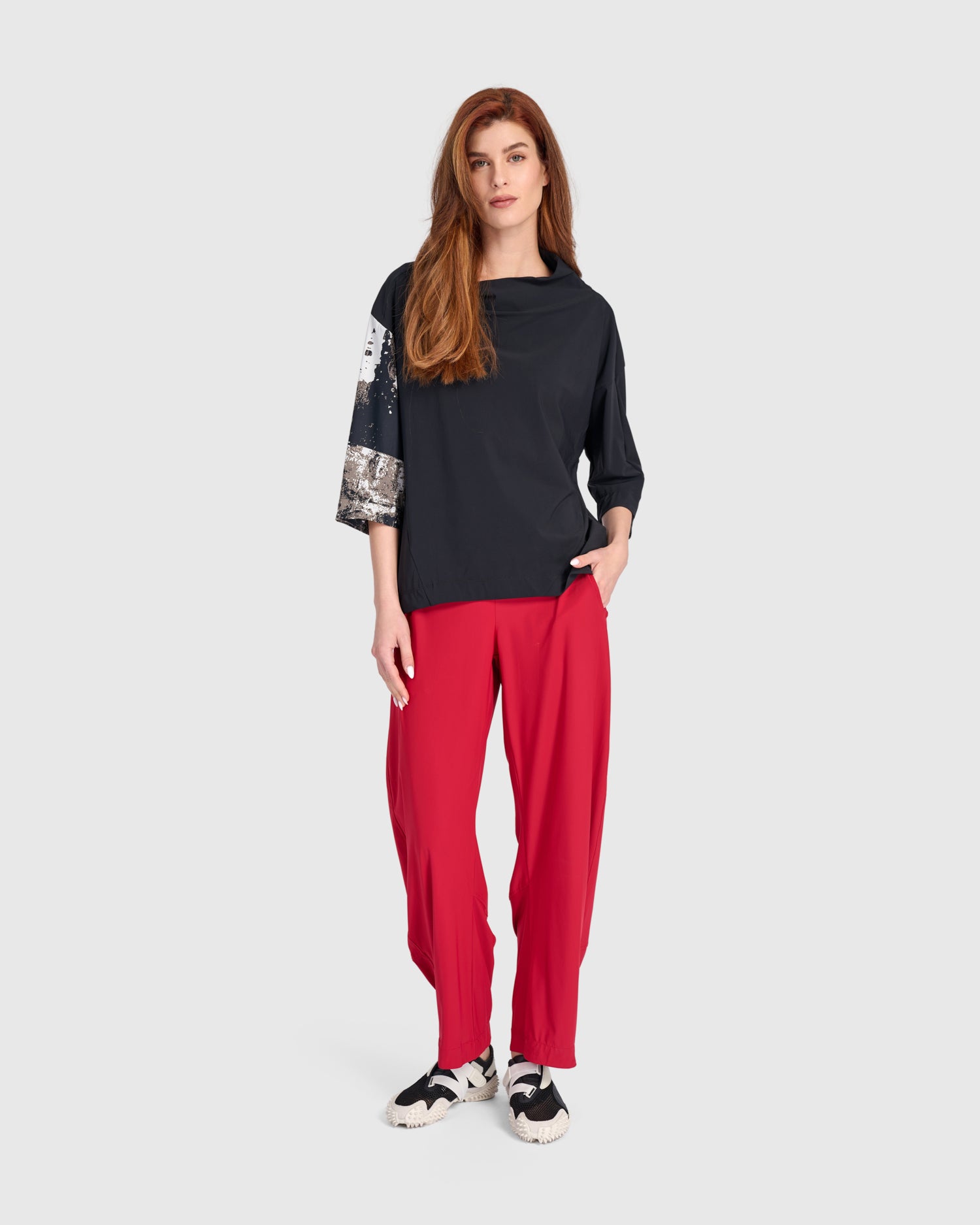 alembika-tekbika-funnel-pullover-schwarz-grafik-tt105b image 4