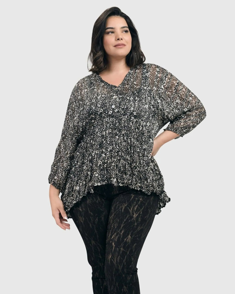 alembika-floral-tiered-crinkle-bluse-ivory-black image 1