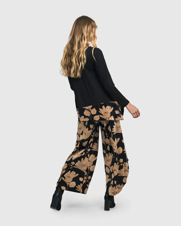 alembika-tessa-velvet-punto-pants-floral-samthose-mit-poufsaum image 8
