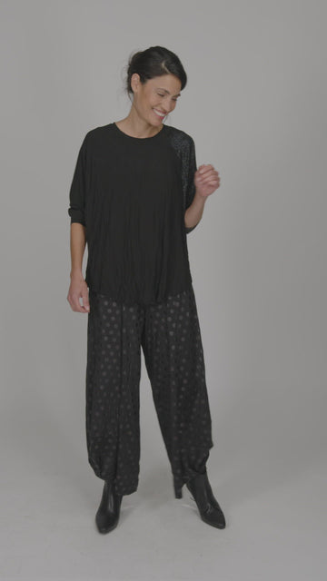 alembika-shine-raglan-top-black-jersey-oberteil image 4