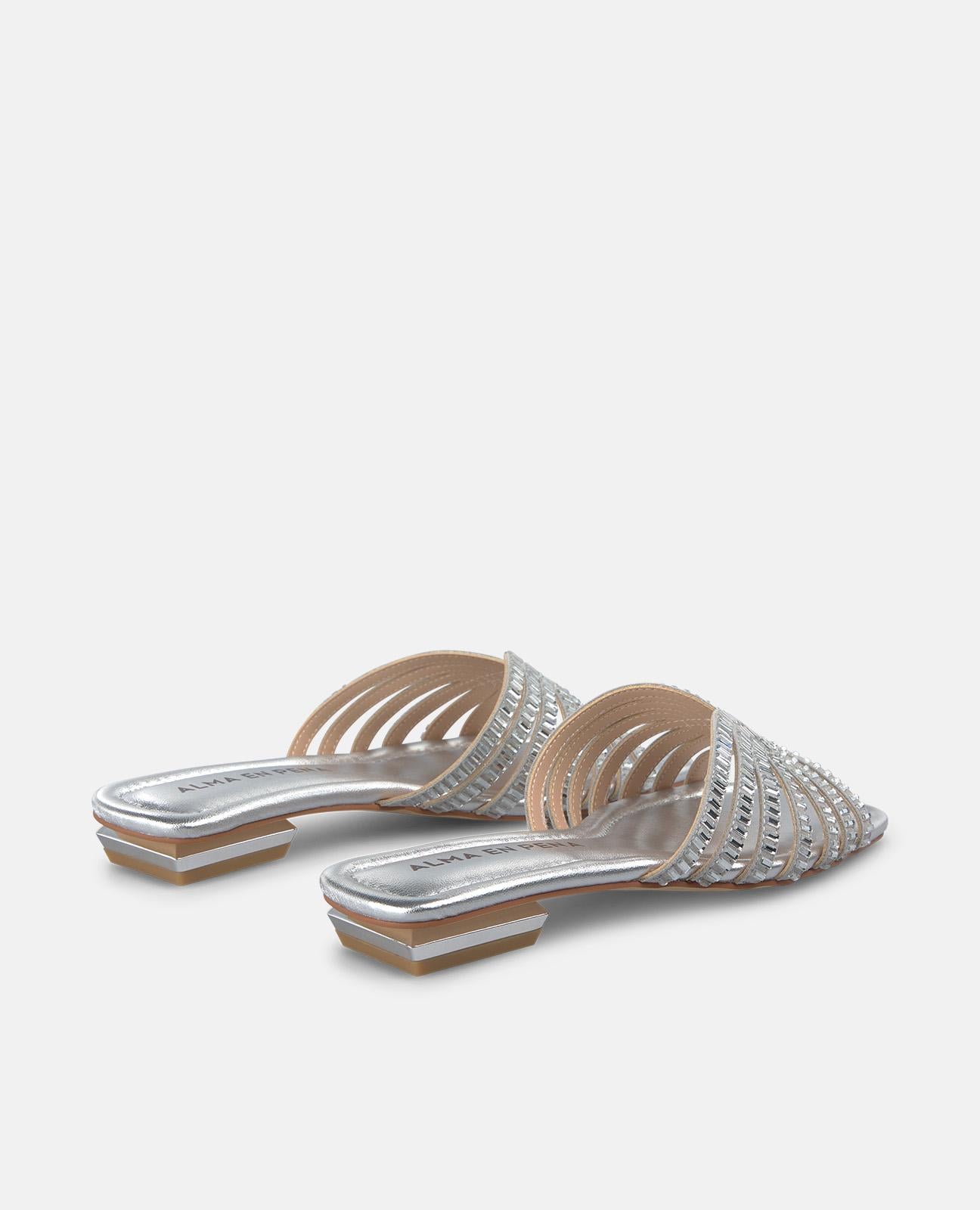 alma-en-pena-flach-sandale-metallic-silber-mit-print-2-cm image 4