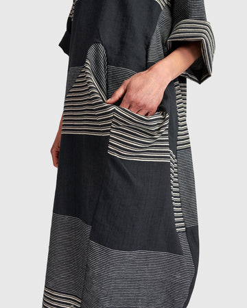 alembika-urban-unfurl-taschen-kleid-slate-stripes image 4