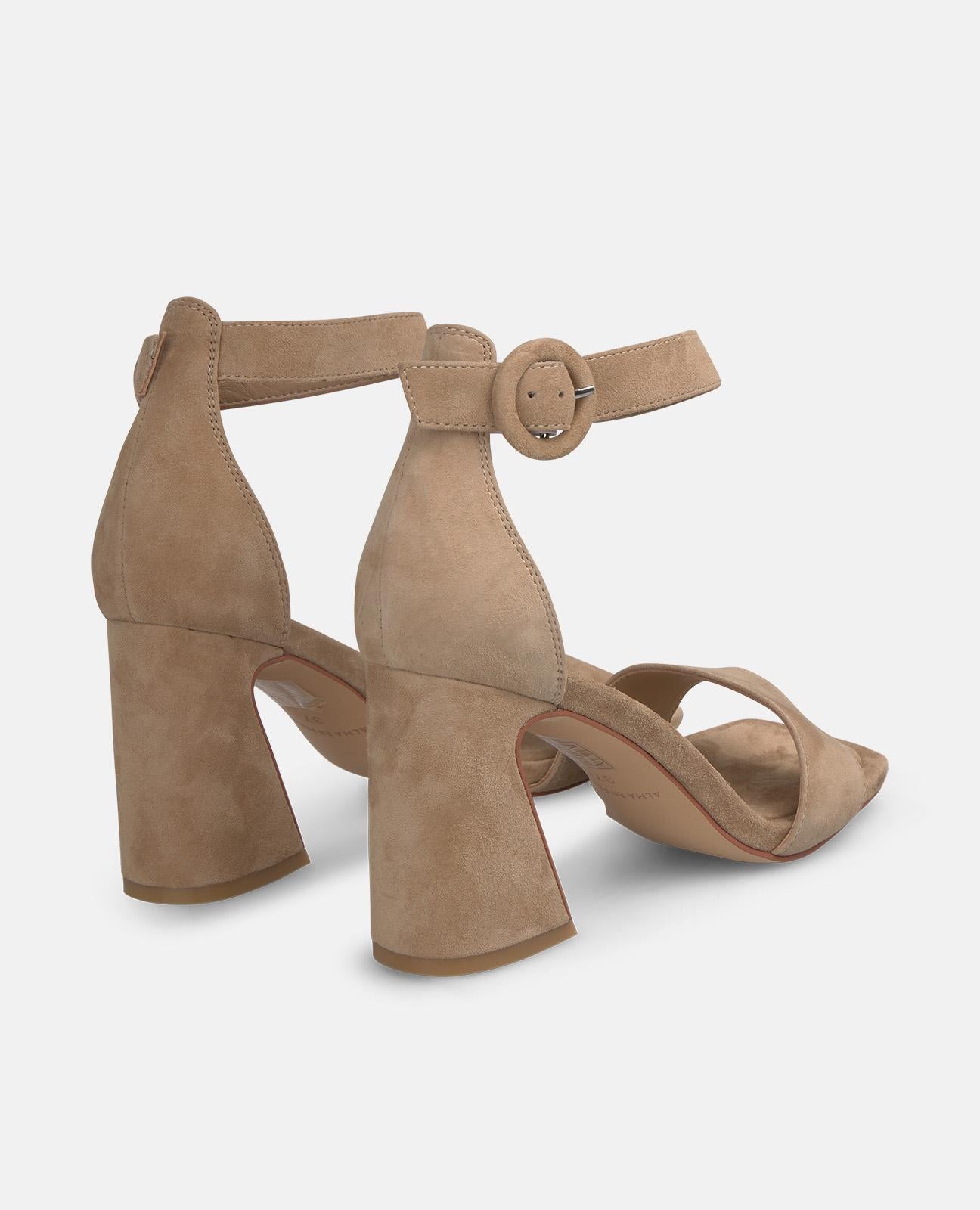 alma-en-pena-riemen-sandalette-camel-mit-schmucksteinen-8-3-cm image 3