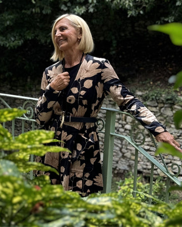 alembika-lucille-velvet-jacke-floral image 3