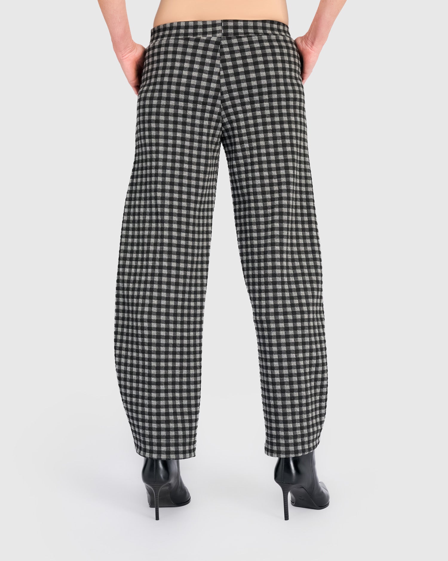 alembika-command-slim-barrel-pant-graphite-check-stretchhose image 5