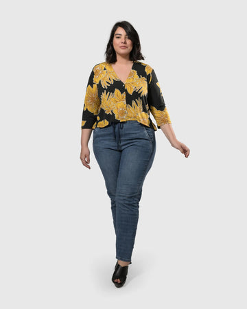 alembika-kona-crop-cardigan-gold-jacke image 2