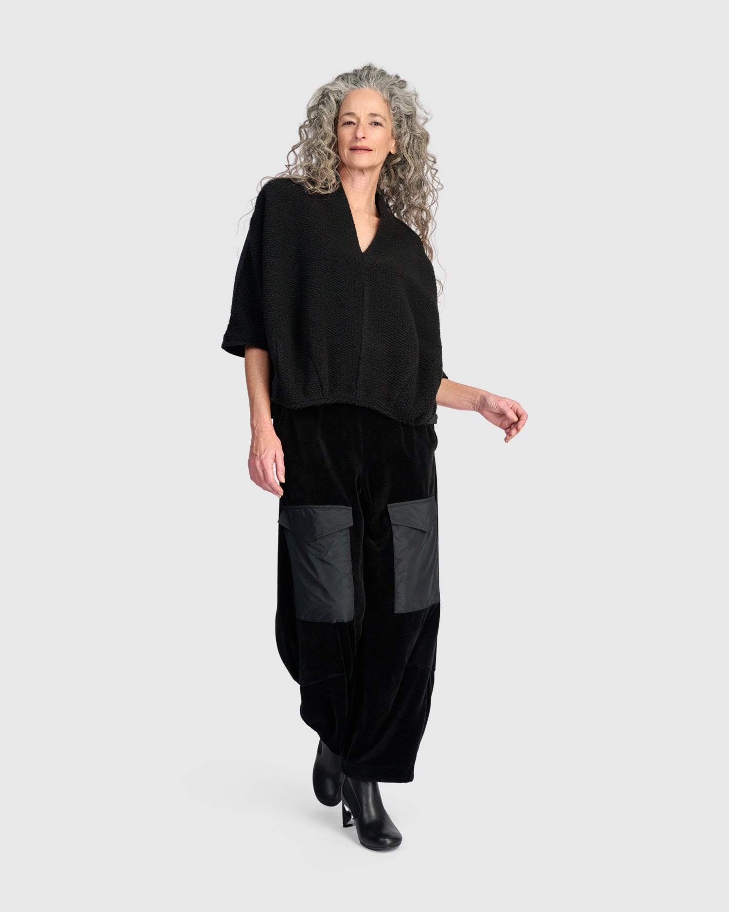 alembika-urban-knit-vav-top-black-oversize-oberteil image 3