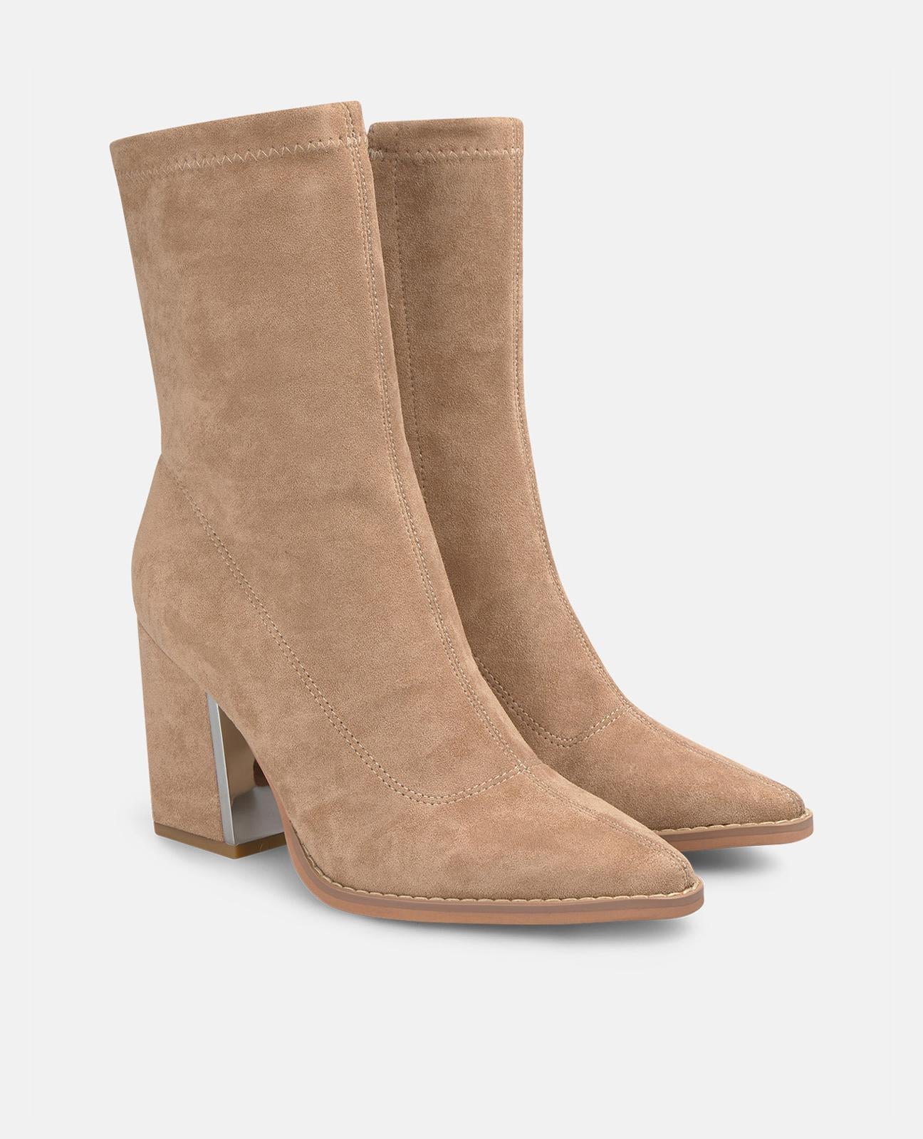alma-en-pena-stiefelette-mit-blockabsatz-spitz-rei-verschluss-8-cm image 2