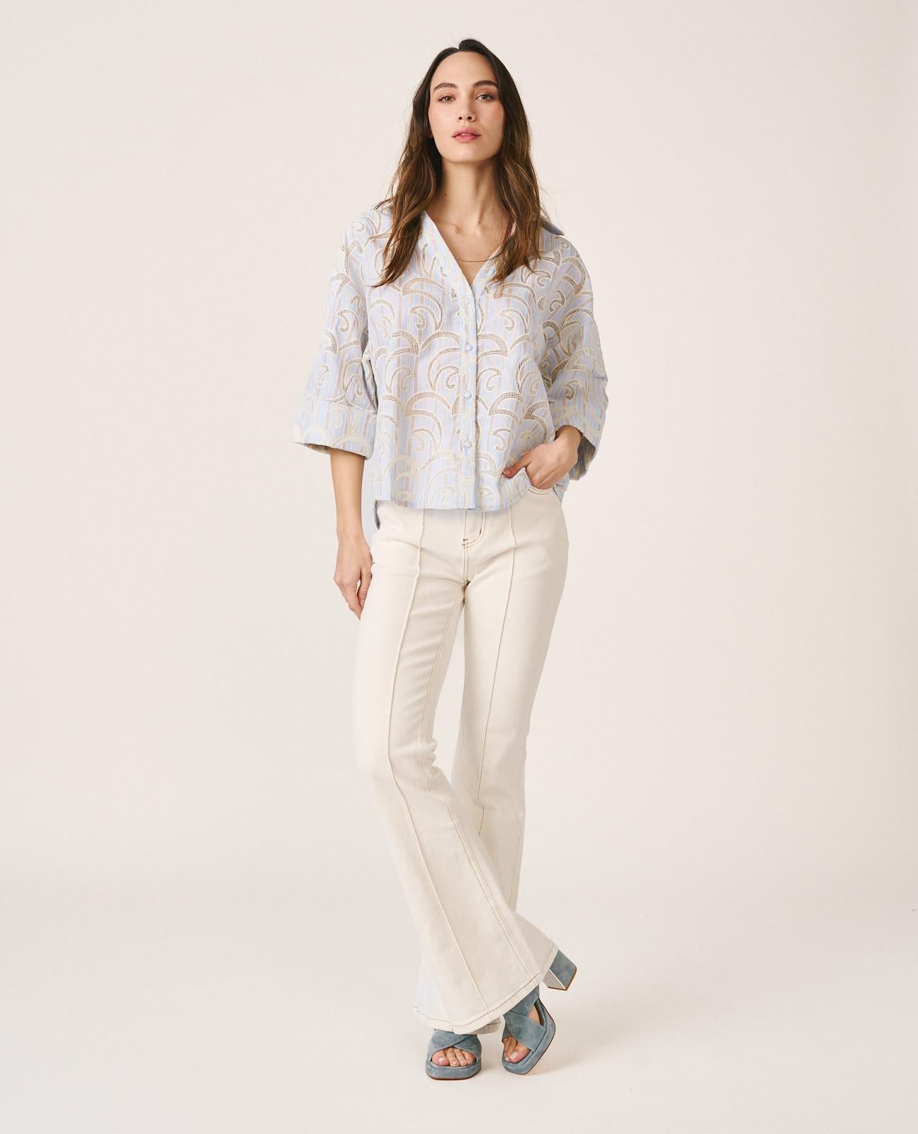 alma-en-pena-kurzarm-bluse-gestreift-mit-stickerei-blau image 3