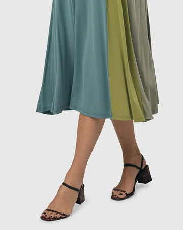 alembika-tricolor-trapeze-maxi-dress-teal-celery-jerseykleid image 8