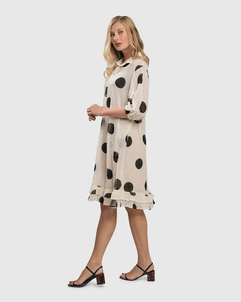 alembika-moon-dot-babydoll-kleid-crinkle-chiffon-creme-schwarz image 1