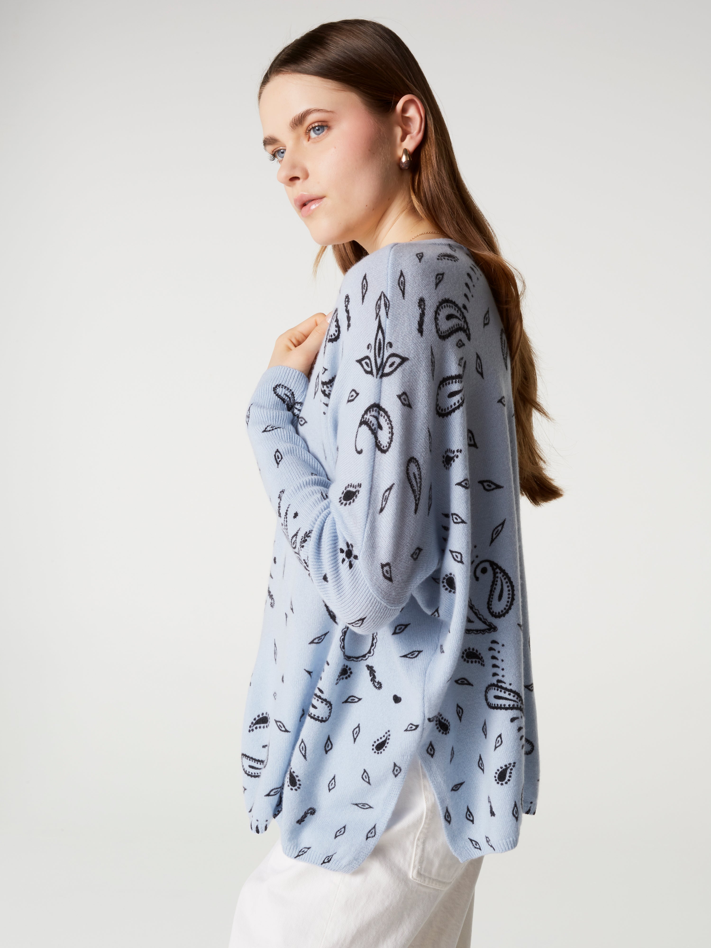 absolut-camille-poncho-pullover-aus-kaschmir-print-sky image 2