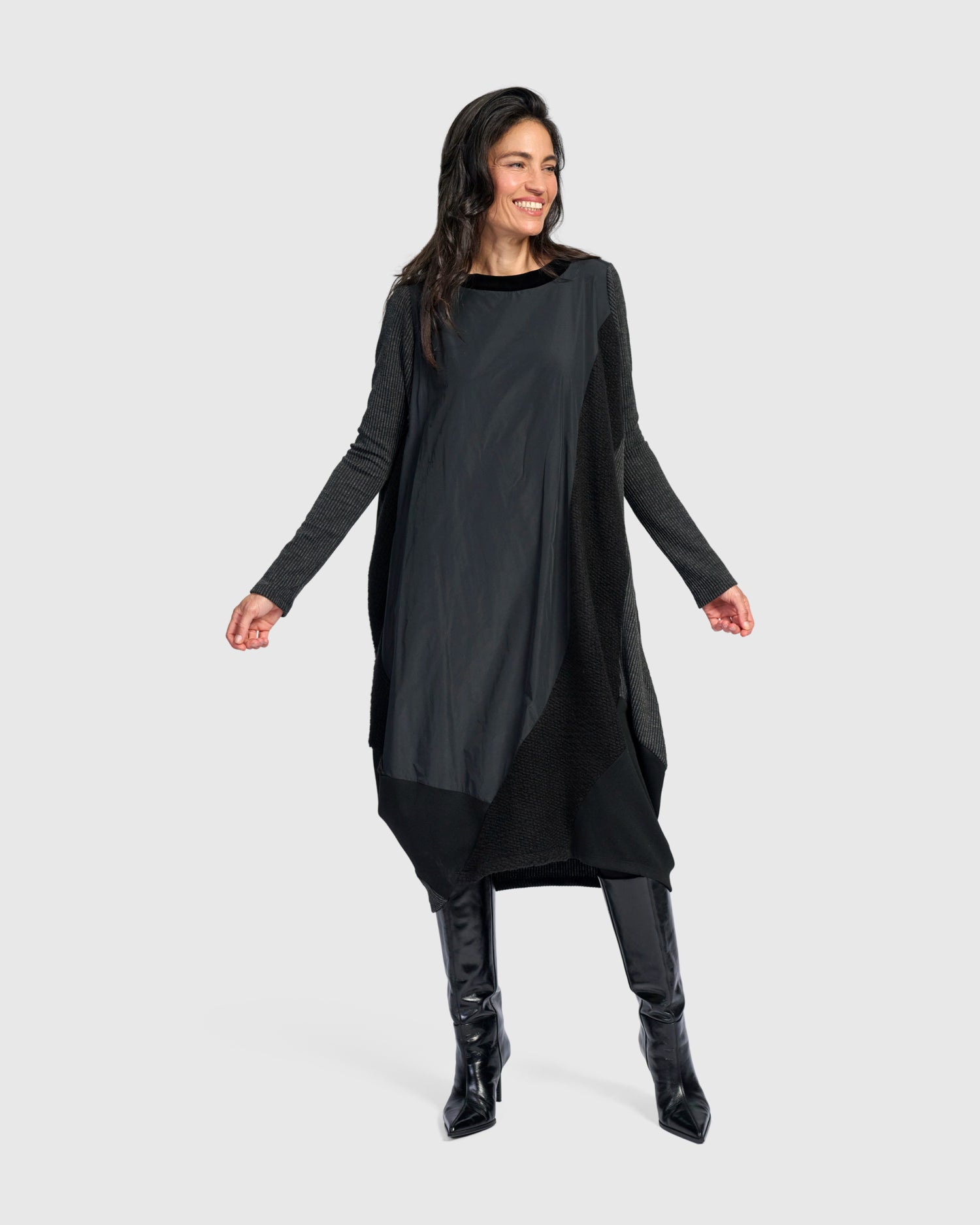 alembika-urban-slope-oversized-kleid-schwarz-midi image 6