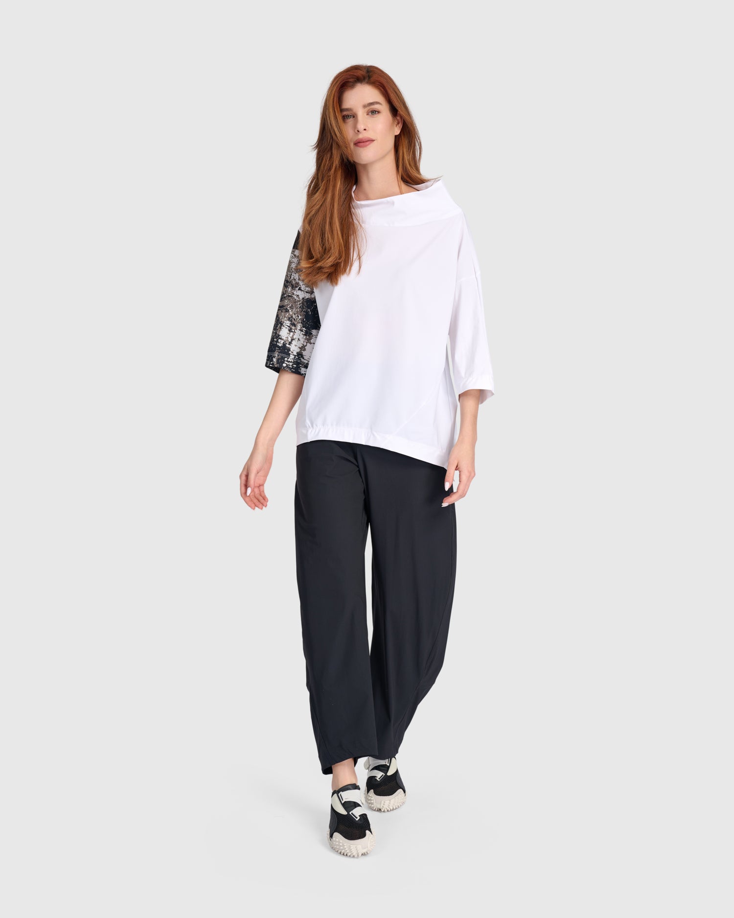 alembika-tekbika-funnel-pullover-top-white-graphic-damen image 7