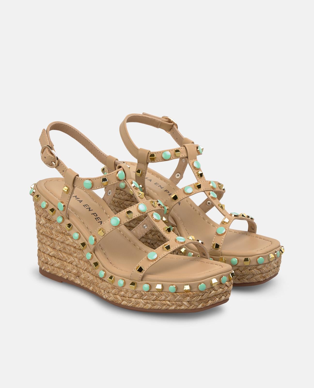 alma-en-pena-esparto-sandal-with-studded-upper-keilsandalette-in-arena-mit-9-5-c image 2