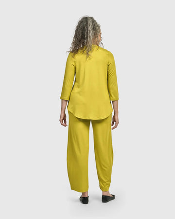 alembika-essential-v-neck-top-limette-3-4-arm image 7