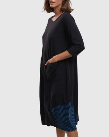 alembika-tekbika-katya-kleid-ocean-techno-strick image 2