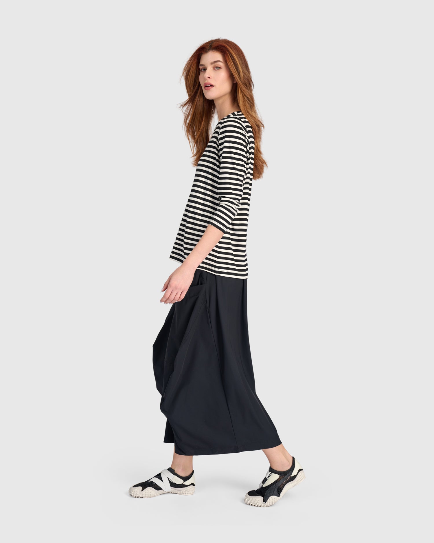 alembika-striped-stretch-tee-schwarz-wei-tt102s image 4