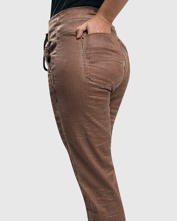 alembika-pinstripe-iconic-stretch-jeans-coral-relaxed-taper image 5