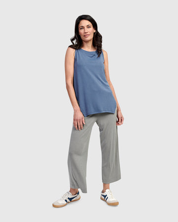 alembika-essential-lounge-hose-saladin-cropped image 2