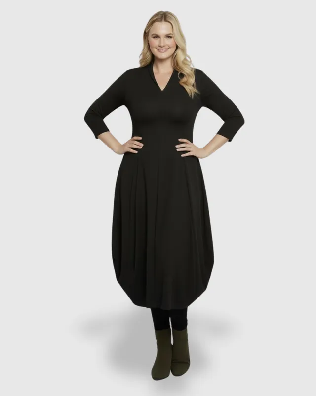 alembika-essential-pockets-cocoon-kleid-schwarz image 1