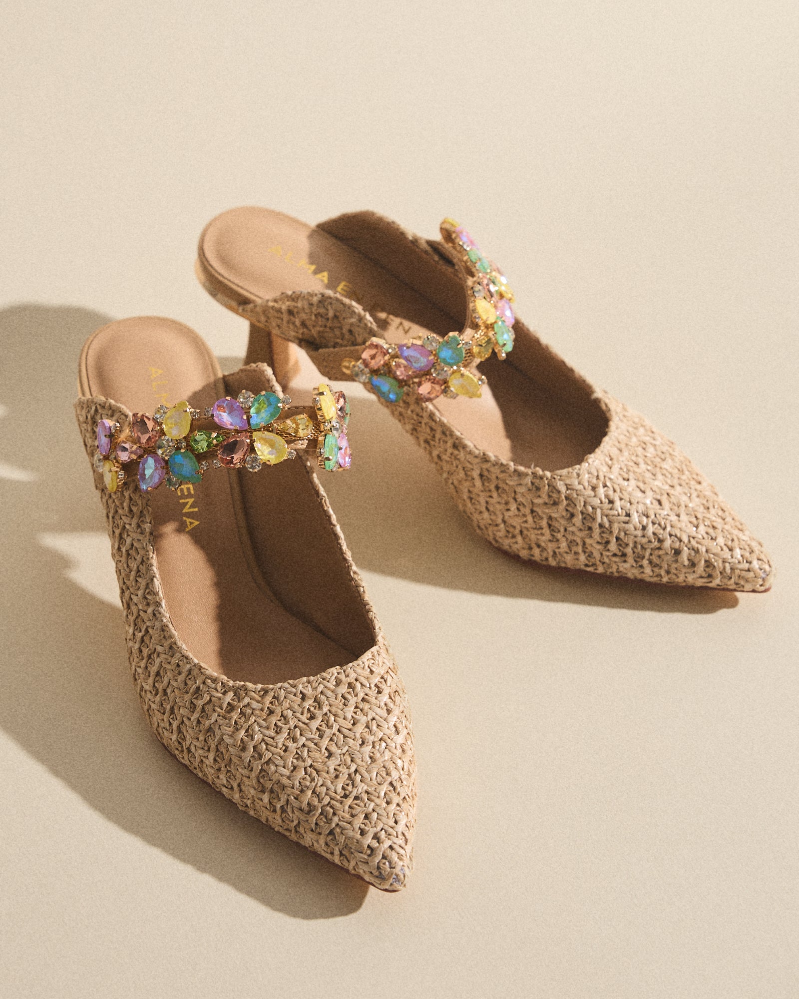 alma-en-pena-slingpumps-bast-beige-mit-strass-6-2-cm image 1