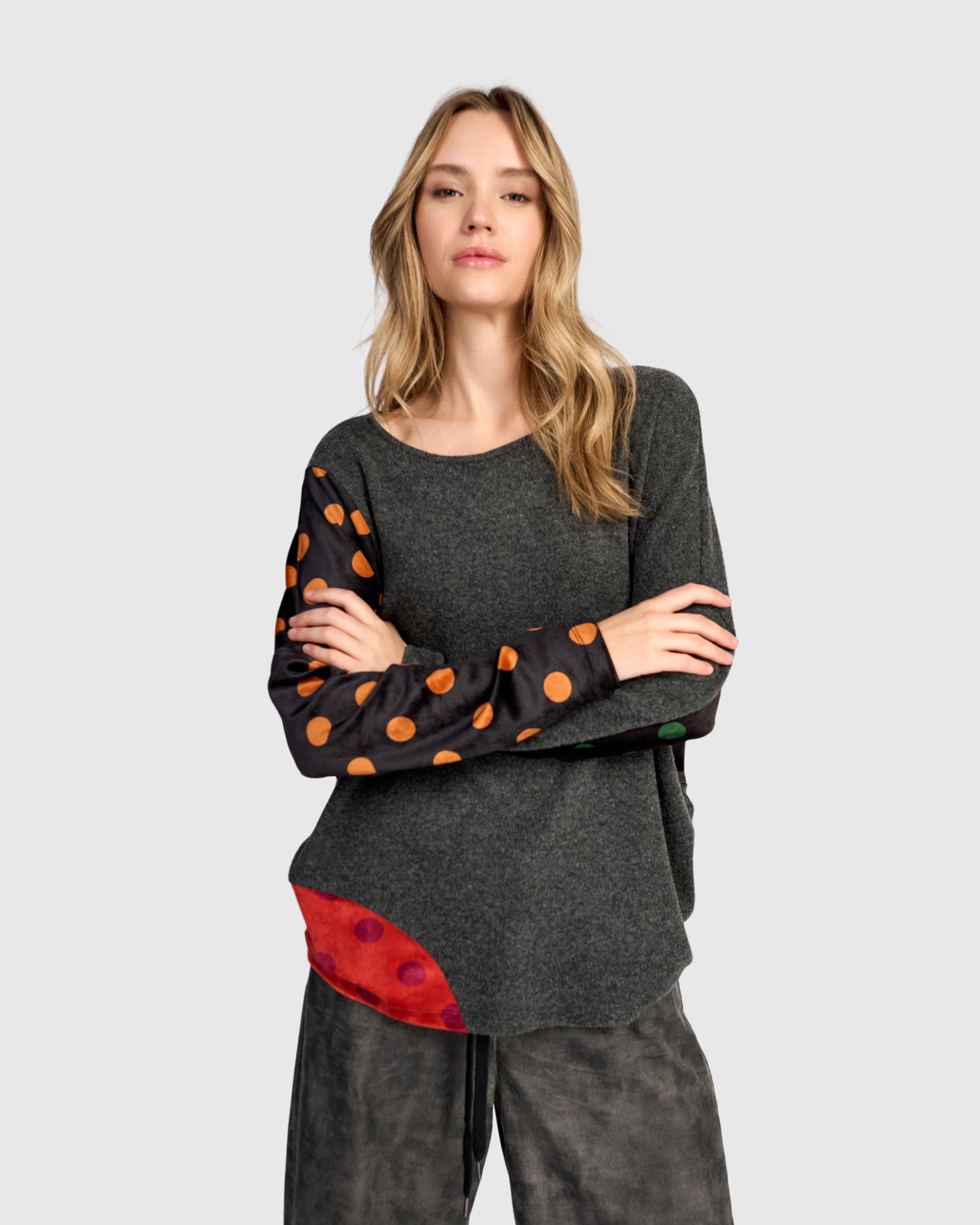 alembika-maisie-curve-top-carbon-dots image 3