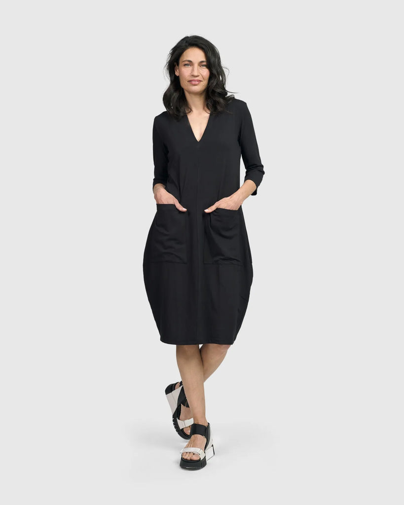 alembika-essential-cargo-kleid-schwarz image 1