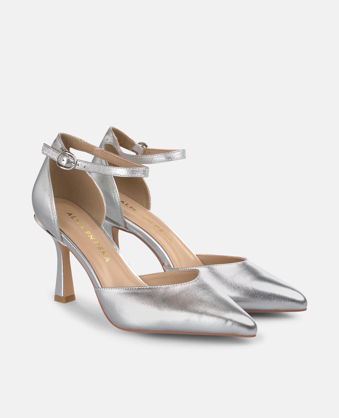 alma-en-pena-high-heel-shoe-with-bracelet-pumps-9-cm-silber image 2