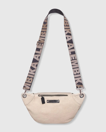 alembika-on-the-go-large-sling-bag-elfenbein image 4