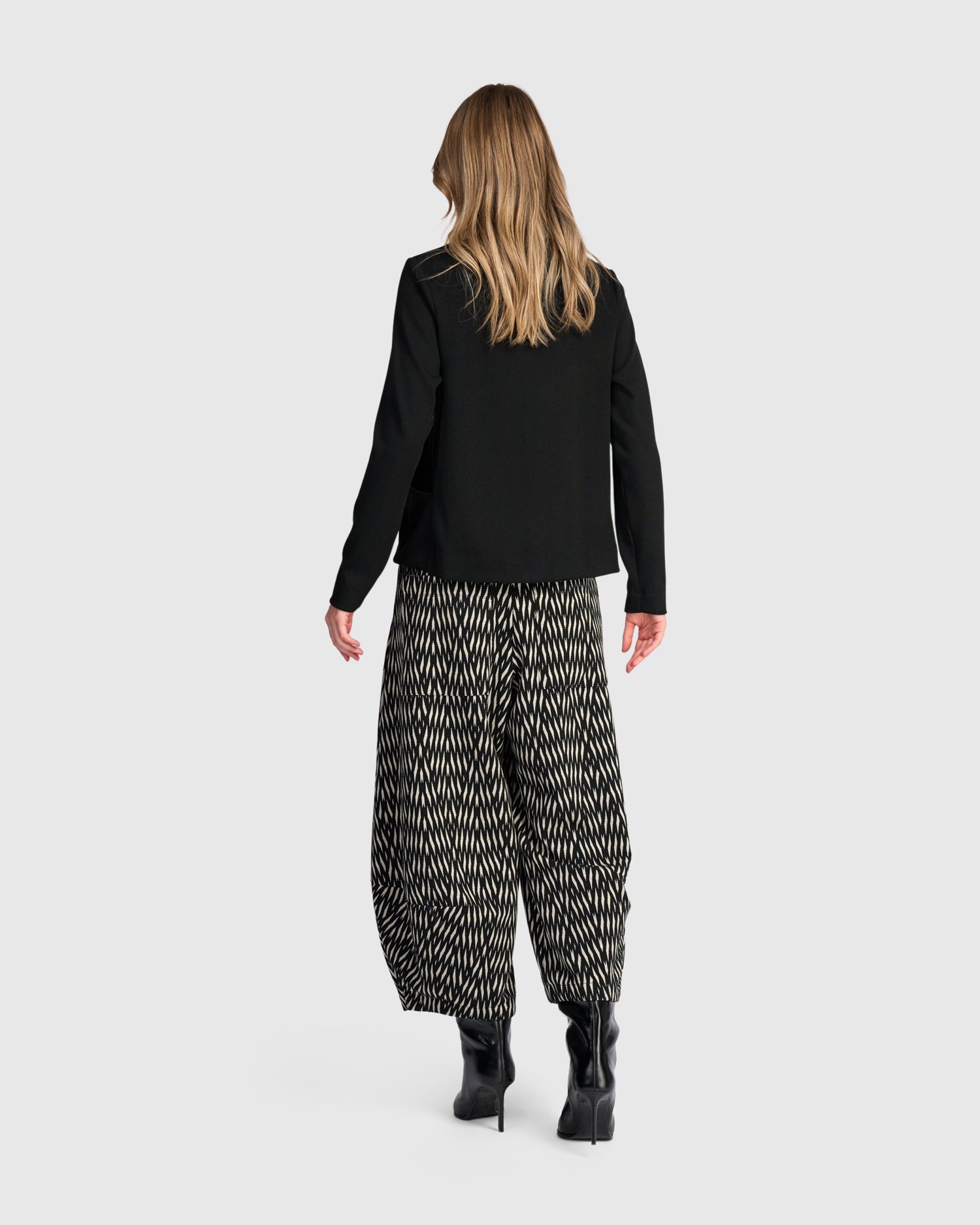 alembika-catalyst-blazer-schwarz-double-knit image 5
