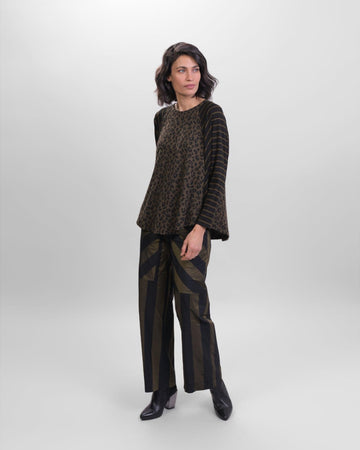alembika-chiu-raglan-top-moss image 2