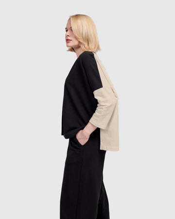 alembika-sadie-boxy-top-creme-v-ausschnitt-dreiviertelarm image 3