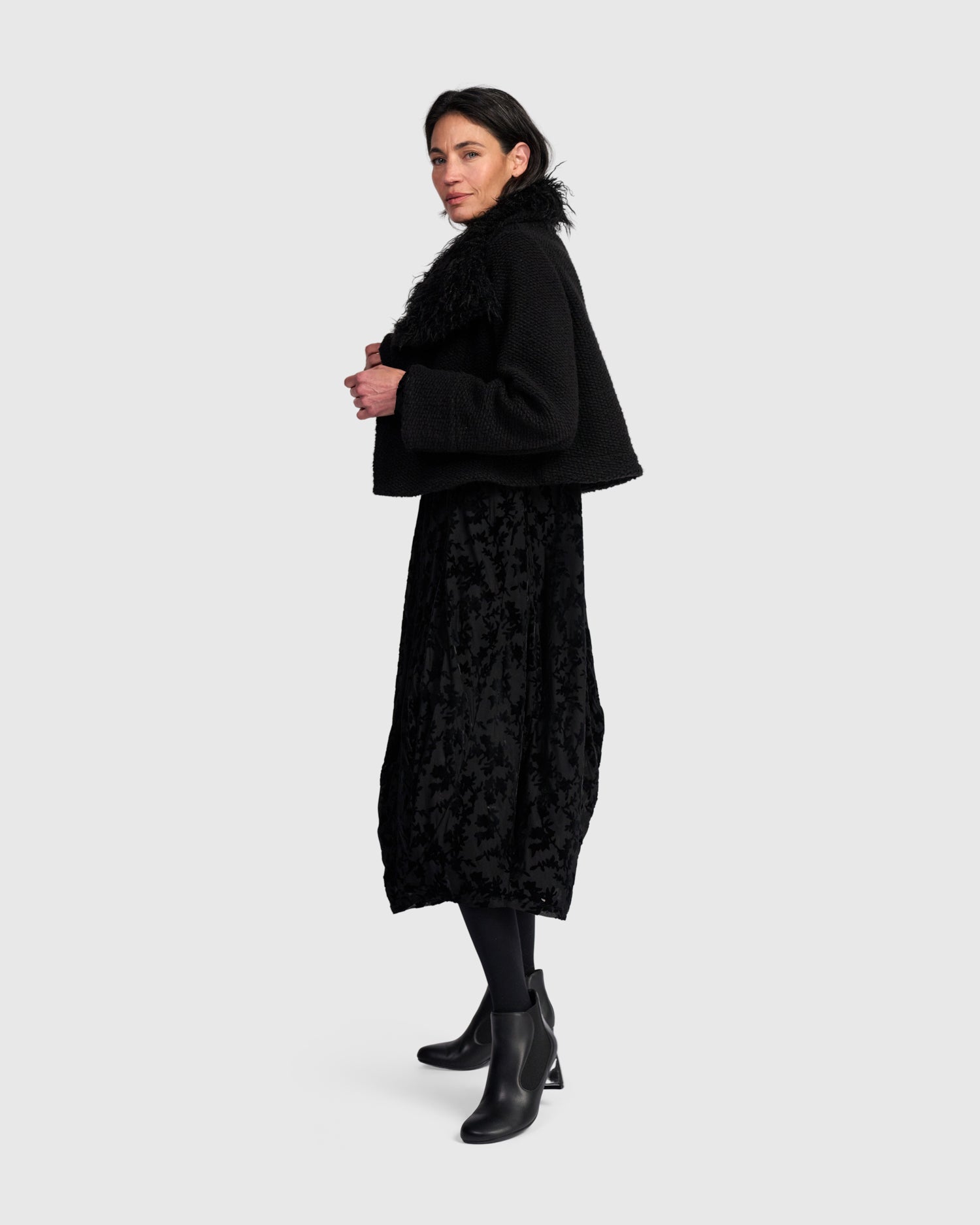 alembika-marcella-cropped-jacket-damen-jacke-in-schwarz image 4