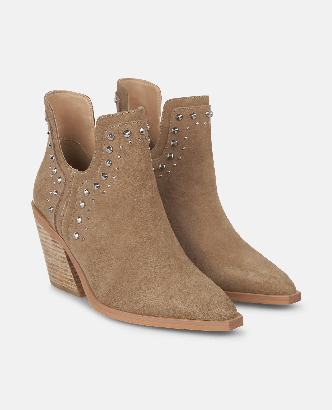 alma-en-pena-stiefelette-mit-absatz-schlitz-und-nieten-vison-8-cm-absatz image 2